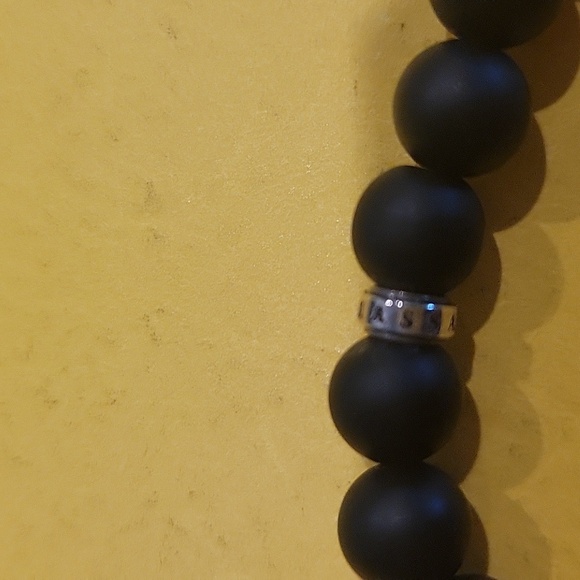 Black Minimalist Bracelet w/ Matte Beads and Distinctive Centerpiece Thomas Sabo - Picture 4 of 7